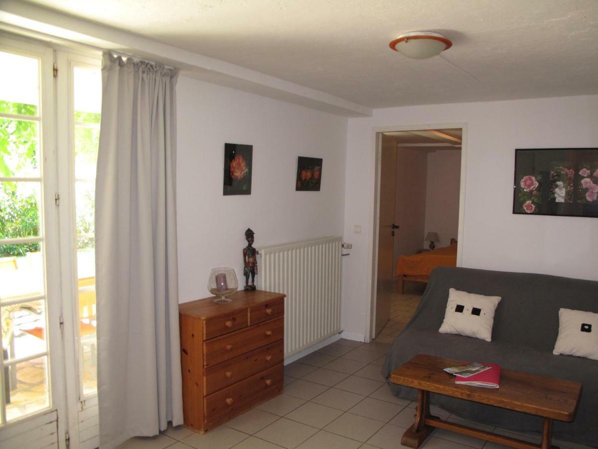 Residence Miro, Gites Avec Piscine Chauffee Et Tennis Les Arcs-sur-Argens Екстер'єр фото