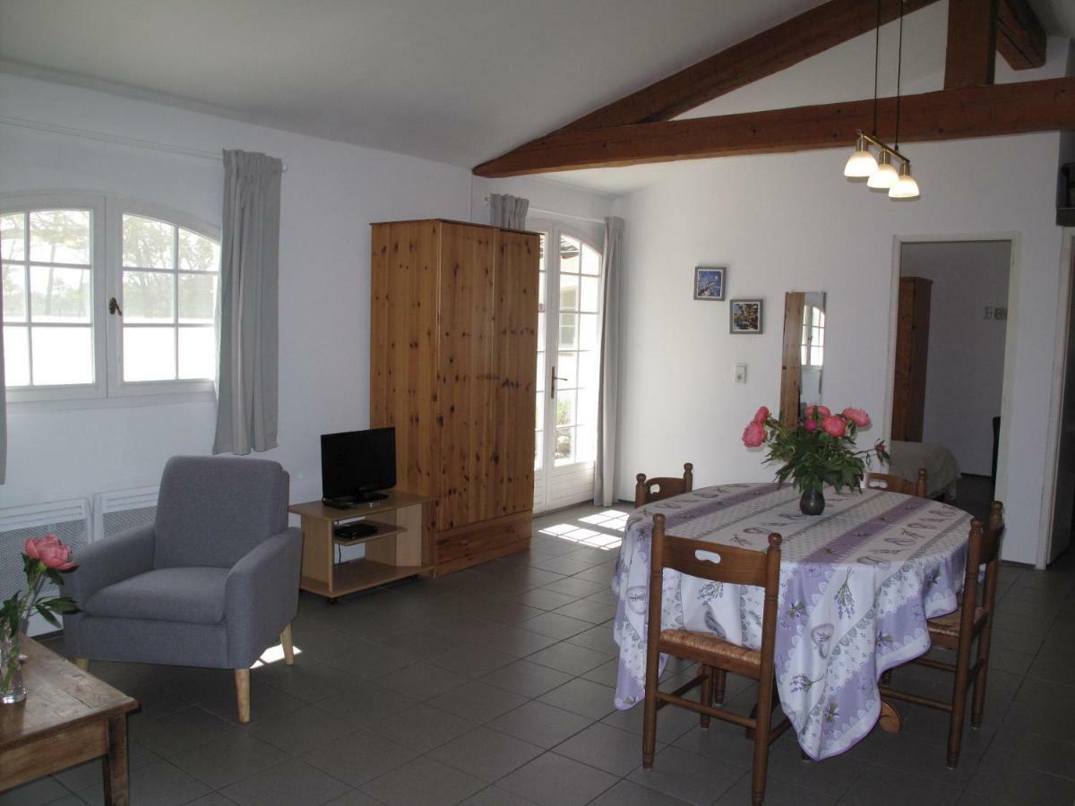 Residence Miro, Gites Avec Piscine Chauffee Et Tennis Les Arcs-sur-Argens Екстер'єр фото