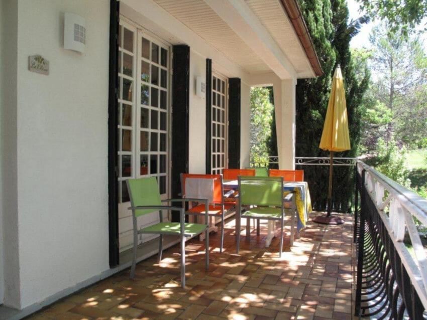 Residence Miro, Gites Avec Piscine Chauffee Et Tennis Les Arcs-sur-Argens Екстер'єр фото